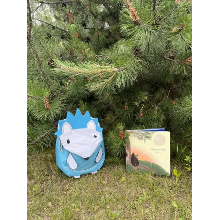 Kinderrucksack und Buch "Dangaus Ežys"